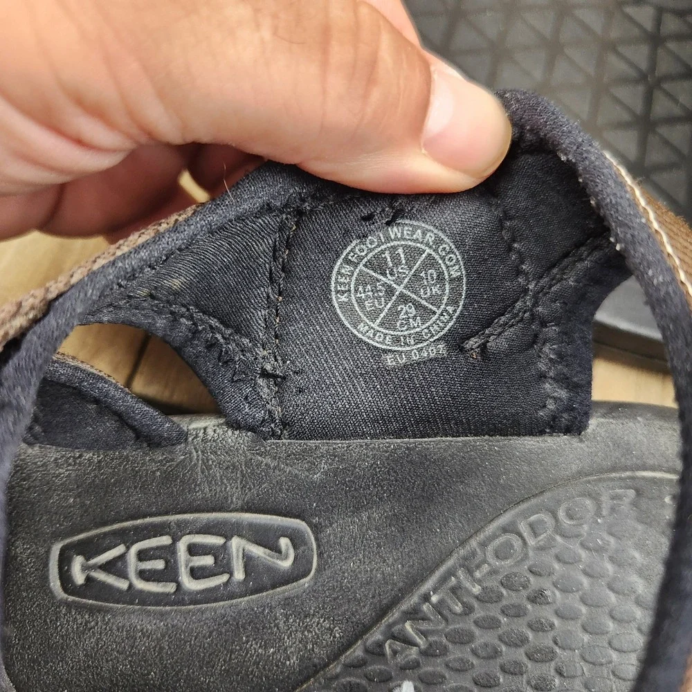Keen Newport H2 Hiking Sport Sandals Mens Size 11 EU 44.5 Brown Waterproof